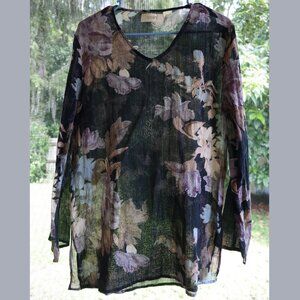 'INTOWN'. Airy, loose women's blouse with a floral print, Size L (EU 40)